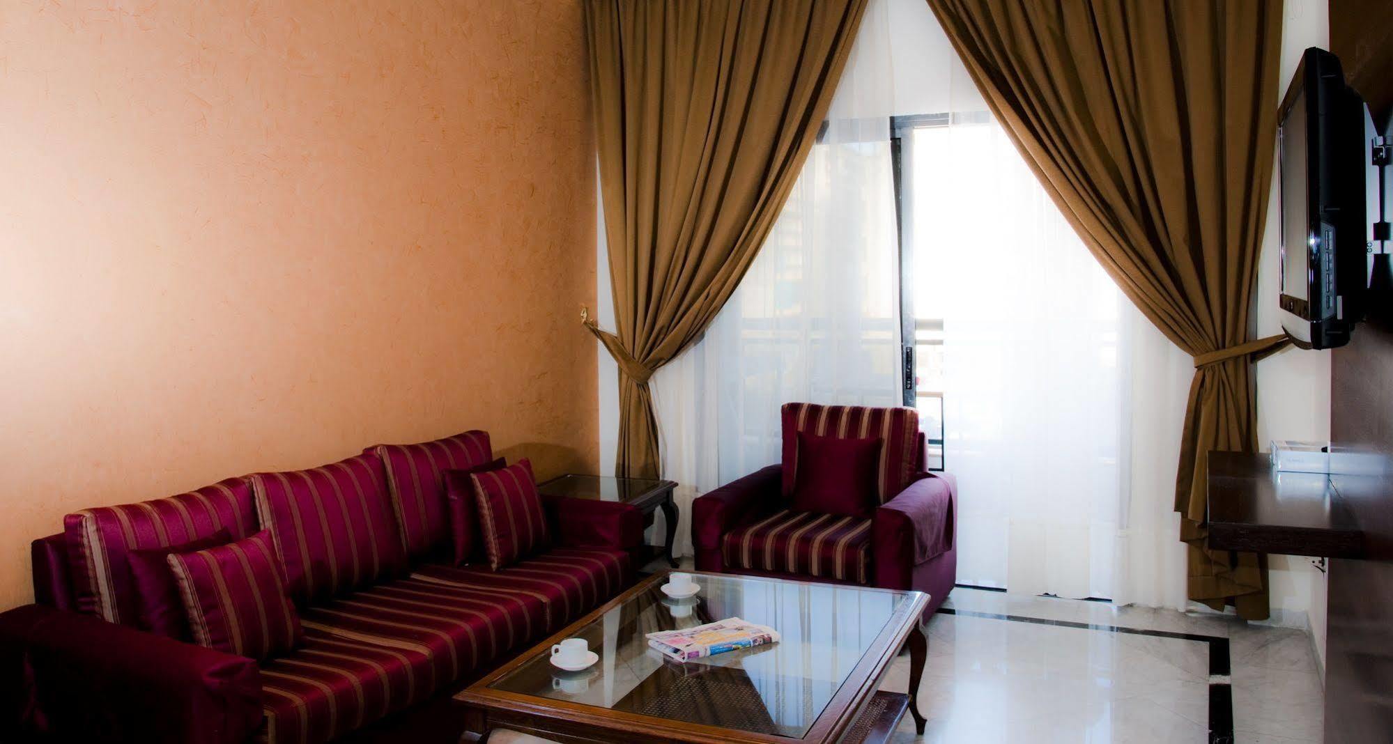 White House Apartment *
