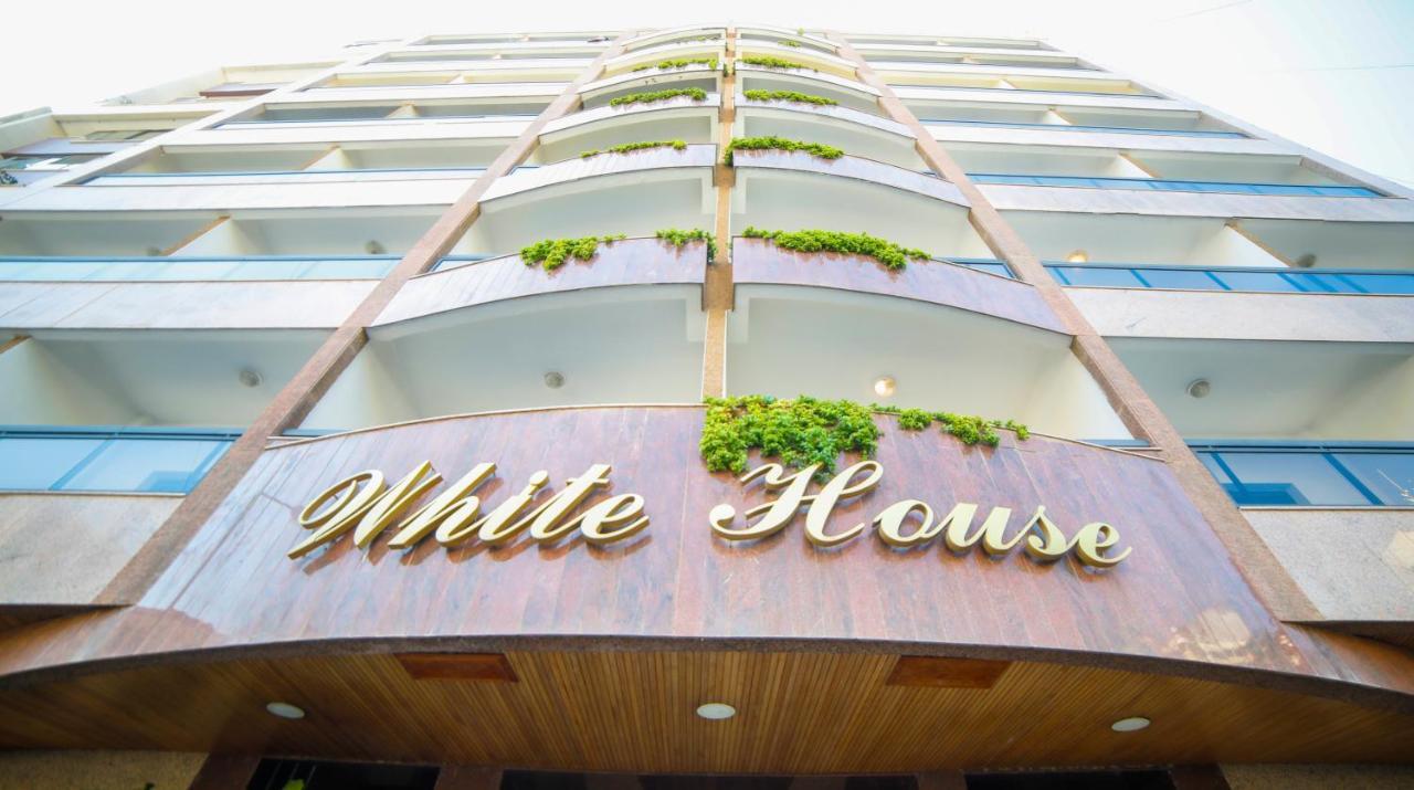 White House Apartment *